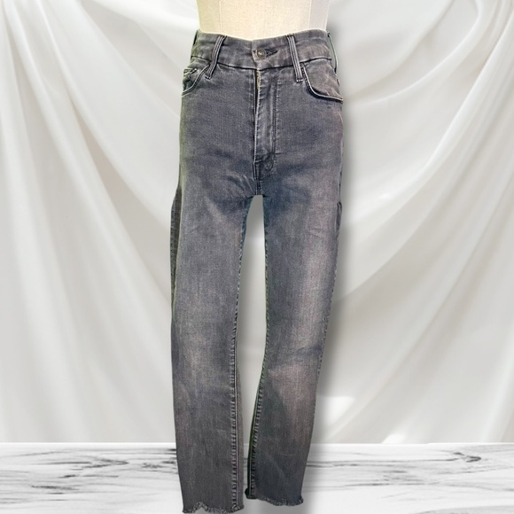 MOTHER Denim 'High Waisted Looker Ankle Fray Jeans' in "Lighting Up Lanterns" 24 - Picture 3 of 16